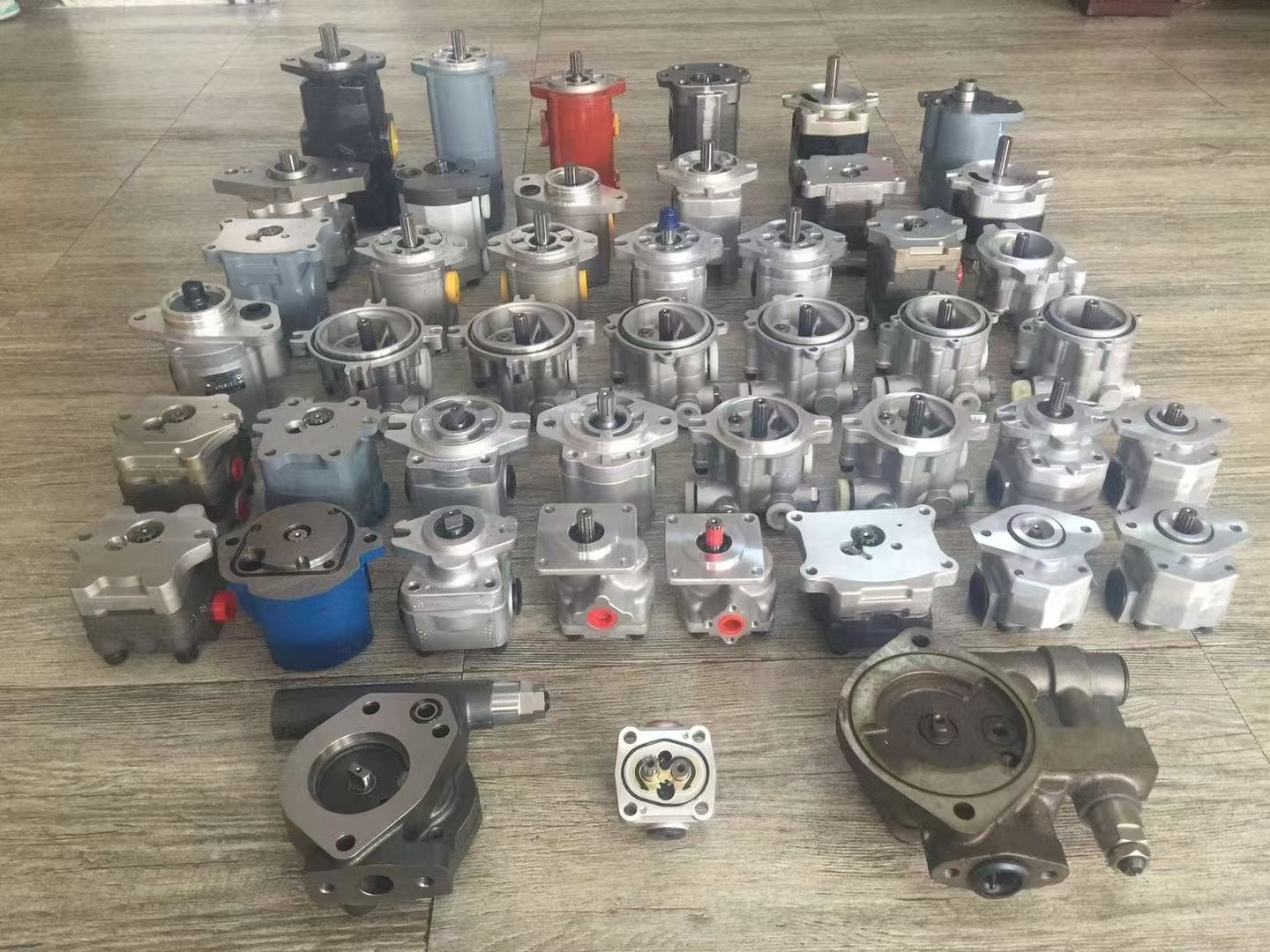 Porcellana Guangzhou Gangwo Engineering Machinery Parts Department Profilo Aziendale